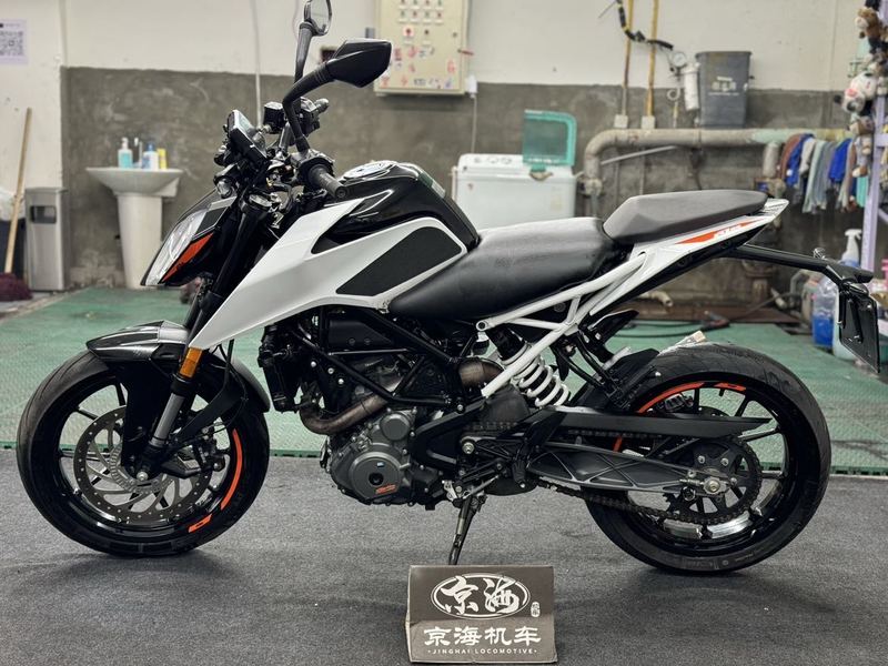 二手KTMR2R390 Duke