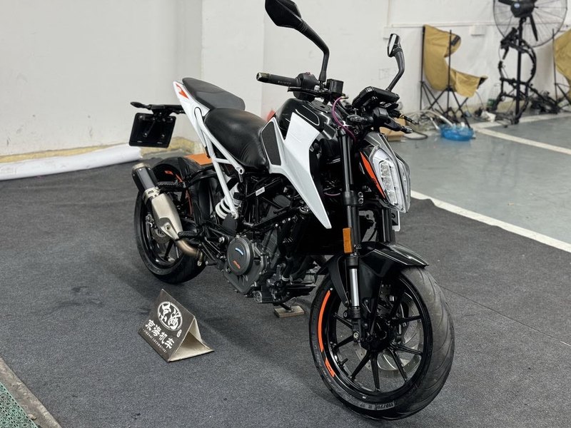 二手KTMR2R390 Duke