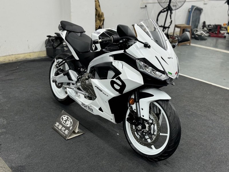 二手阿普利亚RS 457