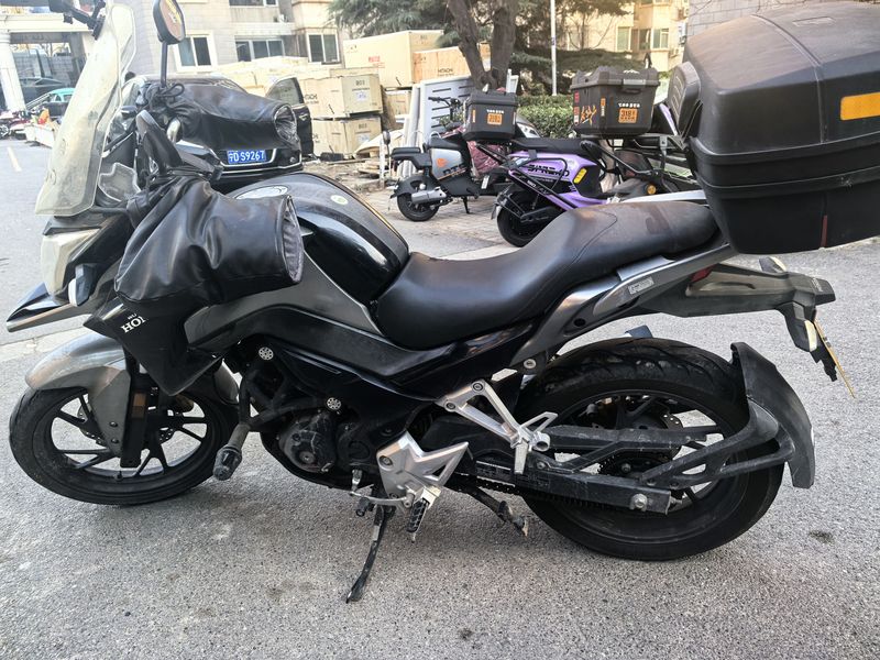 二手五羊本田猛鸷 CB190X