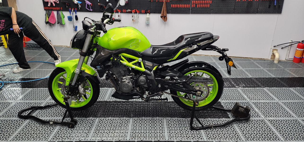 二手贝纳利蓝宝龙 BN302S