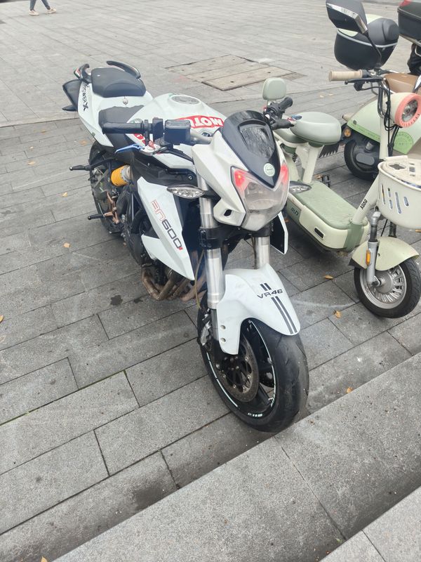 二手贝纳利TNT600i