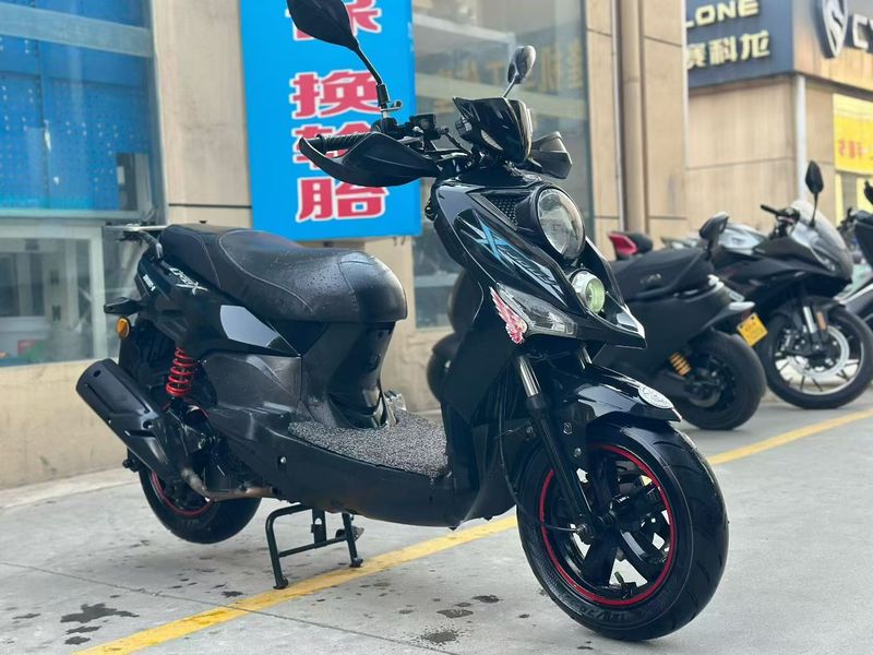 二手三阳小钢侠 CROX