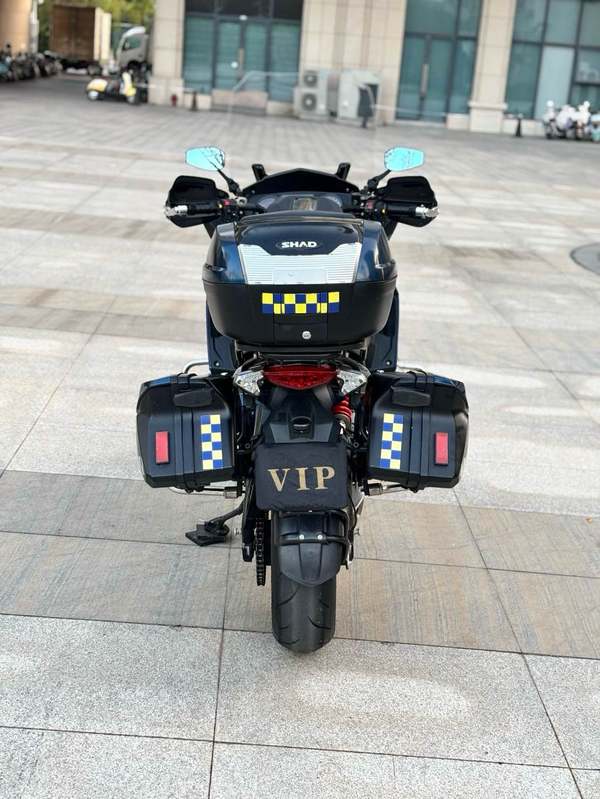 二手贝纳利600GC