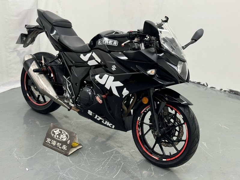 二手豪爵铃木GSX250R