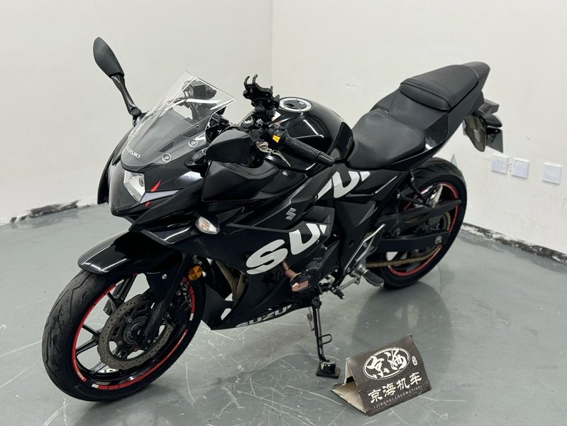 二手豪爵铃木GSX250R