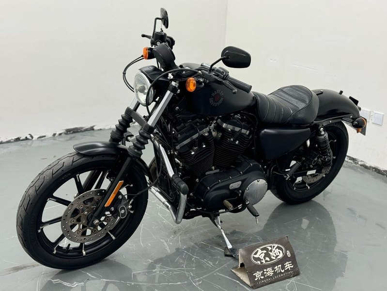 二手哈雷戴维森Iron883 硬汉