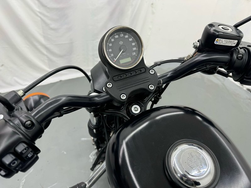 二手哈雷戴维森Iron883 硬汉