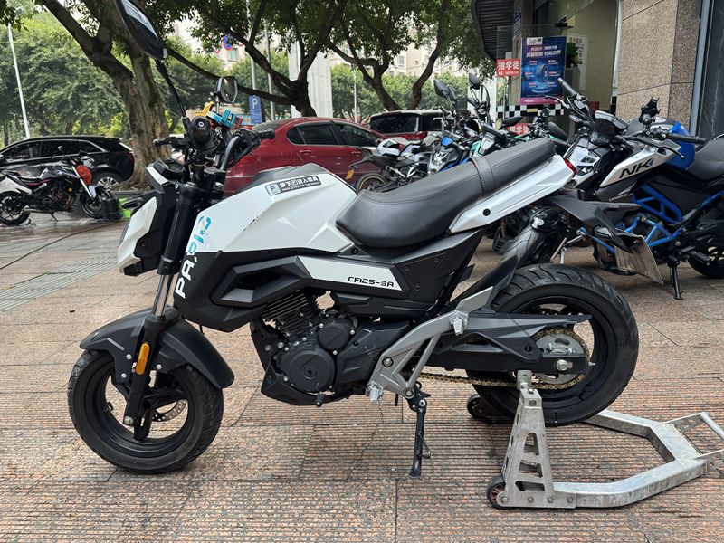 二手春风ST狒狒