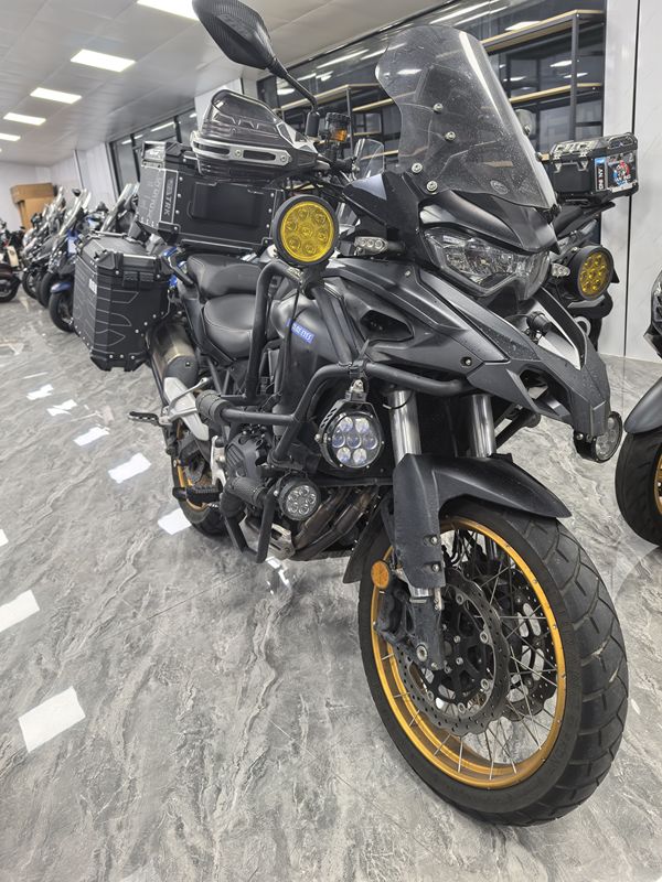 二手贝纳利TRK552