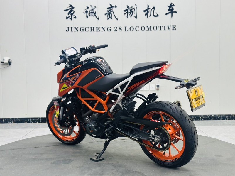 二手KTMR2R390 Duke
