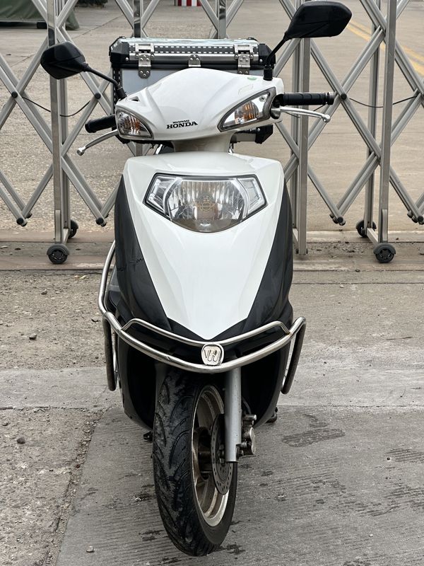 二手五羊本田SCR 喜鲨125