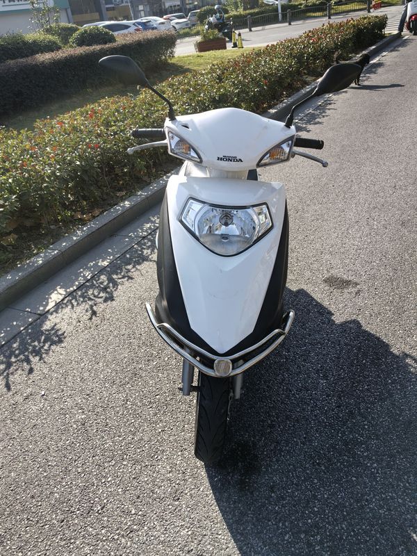 二手五羊本田SCR 喜鲨125