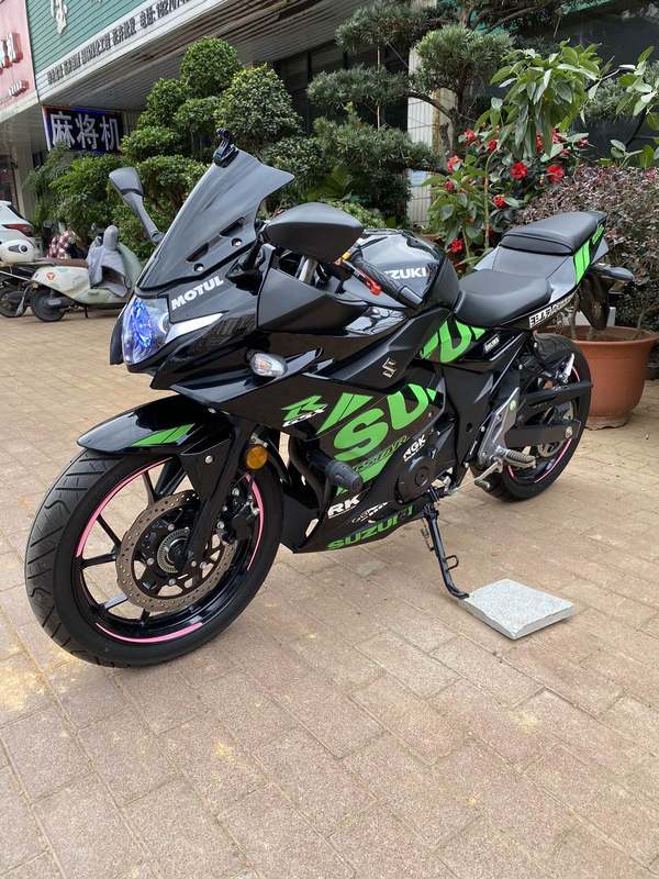 二手豪爵铃木GSX250R