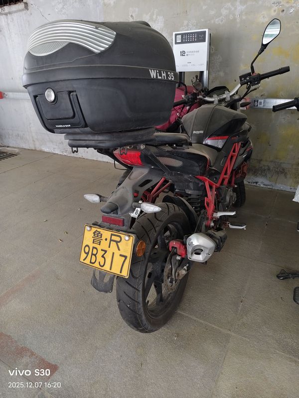 二手贝纳利红宝龙 TNT150i