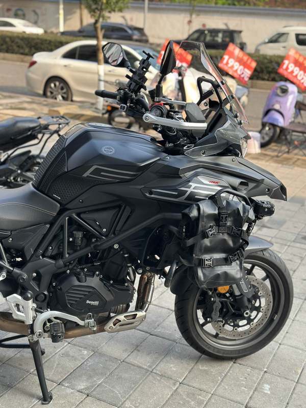 二手贝纳利TRK552