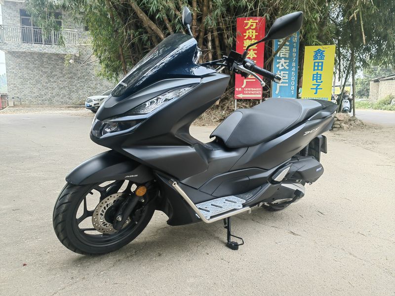 二手五羊本田PCX