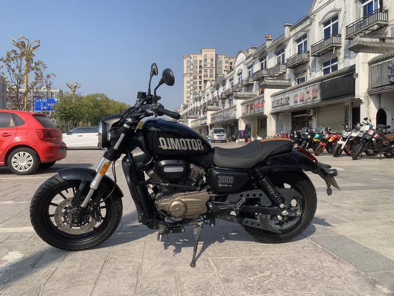 二手QJMOTOR闪300