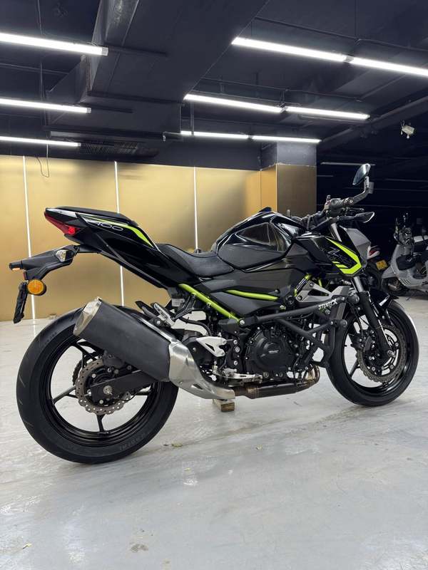 二手川崎Z400