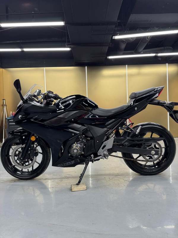 二手豪爵铃木GSX250R