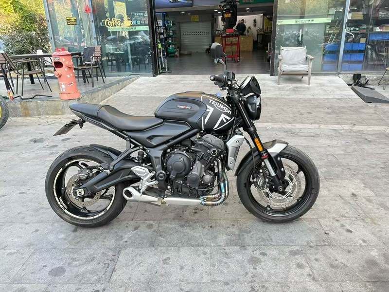 二手凯旋Trident 660