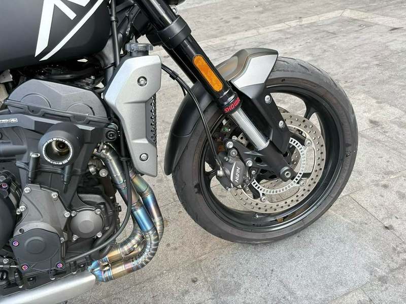 二手凯旋Trident 660