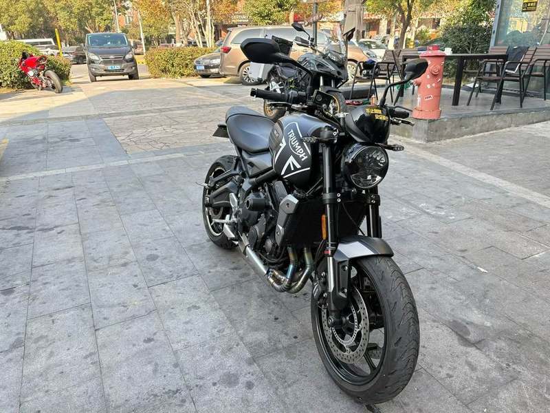 二手凯旋Trident 660