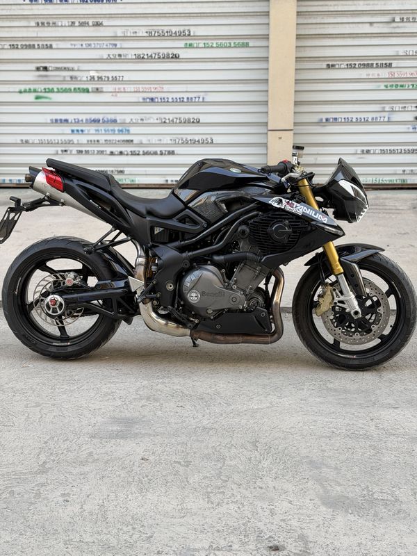 二手贝纳利TNT899