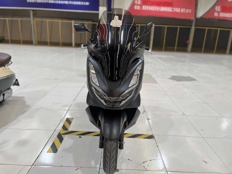 二手五羊本田PCX