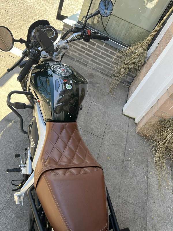 二手五羊本田鸷道 CB190SS