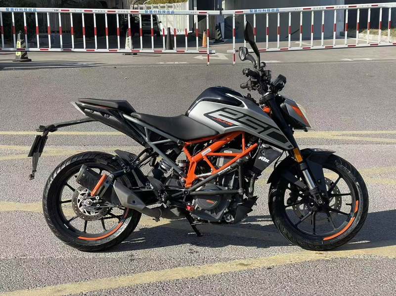 二手KTMR2R250 Duke