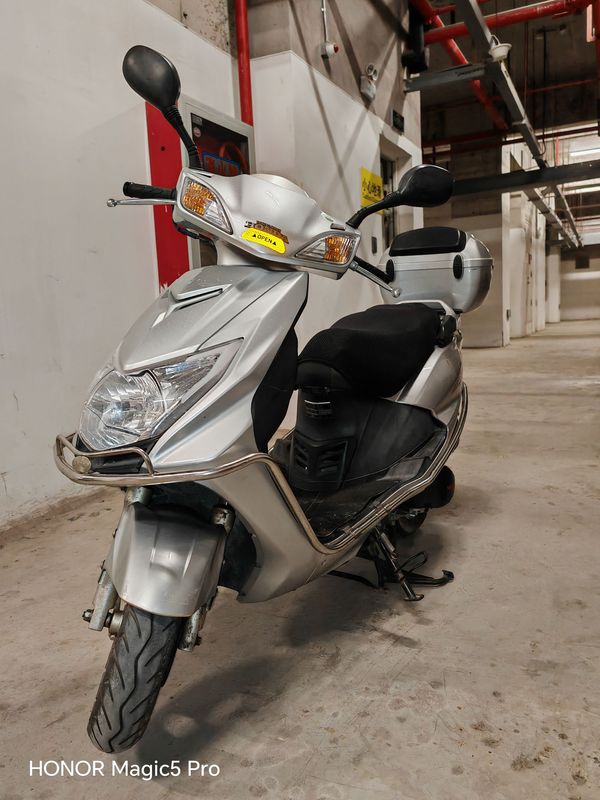 二手五羊本田SCR110 佳御