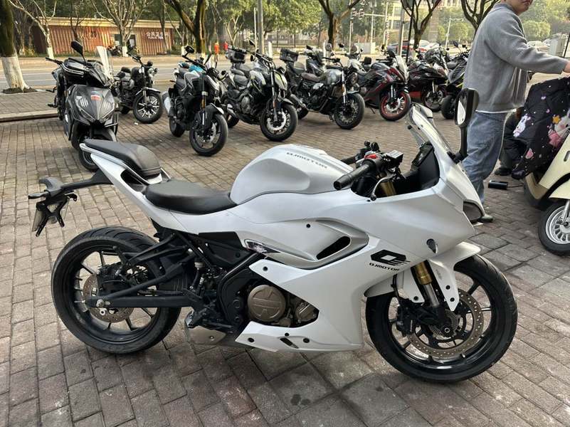 二手QJMOTOR赛250