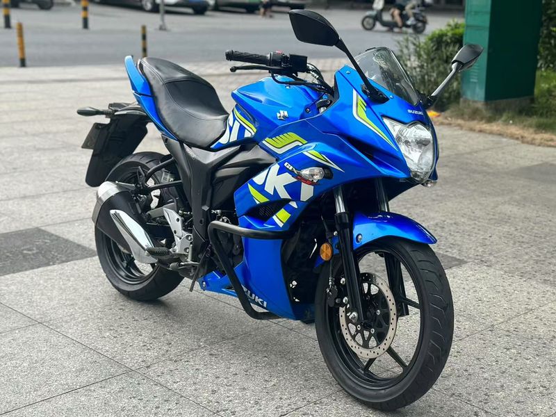 二手济南铃木极客飒 Gixxer 155