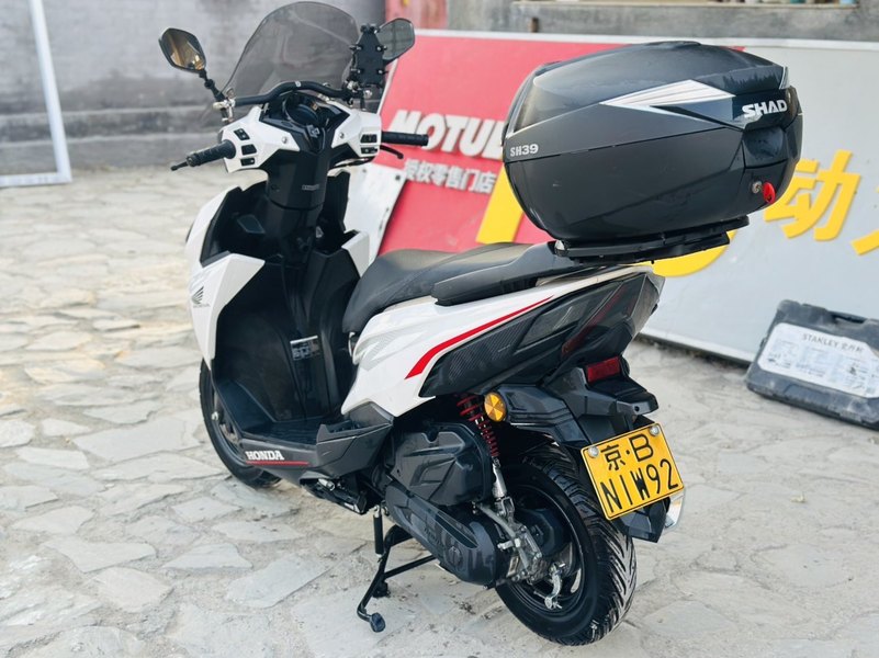 二手新大洲本田裂行 RX125Fi