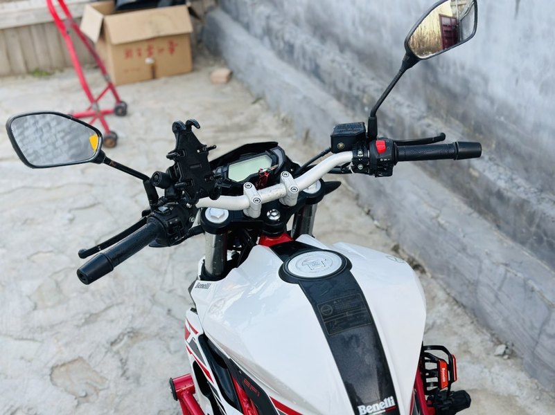 二手贝纳利红宝龙 TNT150i