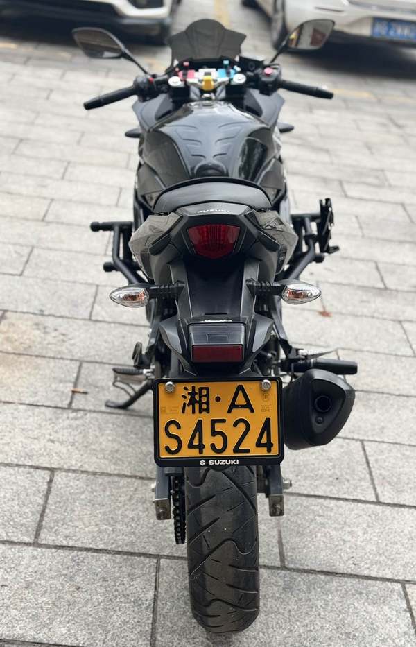 二手豪爵铃木GSX250R