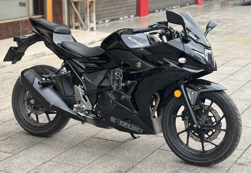 二手豪爵铃木GSX250R