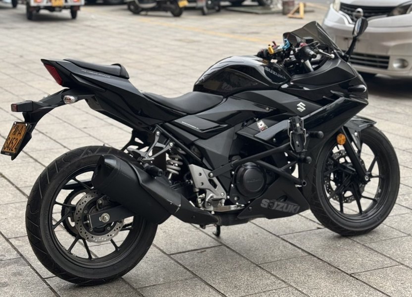 二手豪爵铃木GSX250R