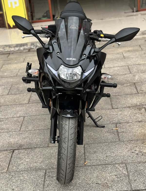 二手豪爵铃木GSX250R