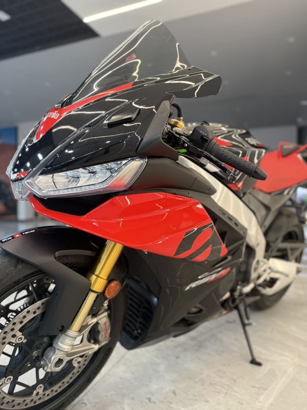 二手阿普利亚RSV4