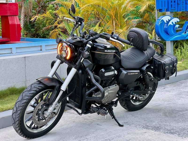 二手QJMOTOR闪300