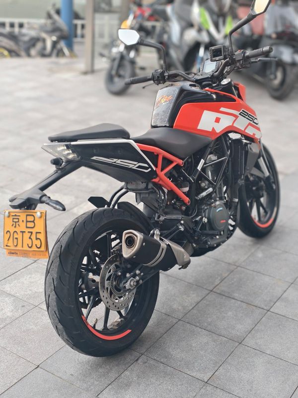 二手KTMR2R250 Duke