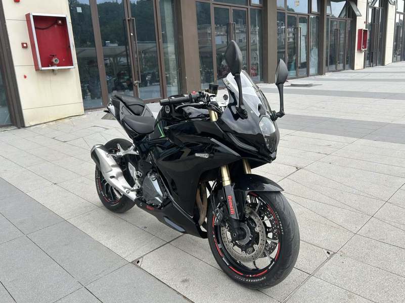 二手贝纳利龙卷风 Tornado 402R