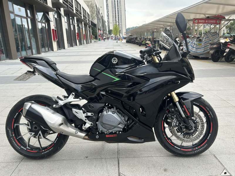 二手贝纳利龙卷风 Tornado 402R