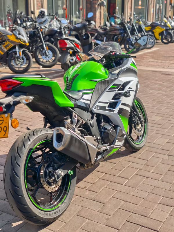 二手川崎Ninja 250R 