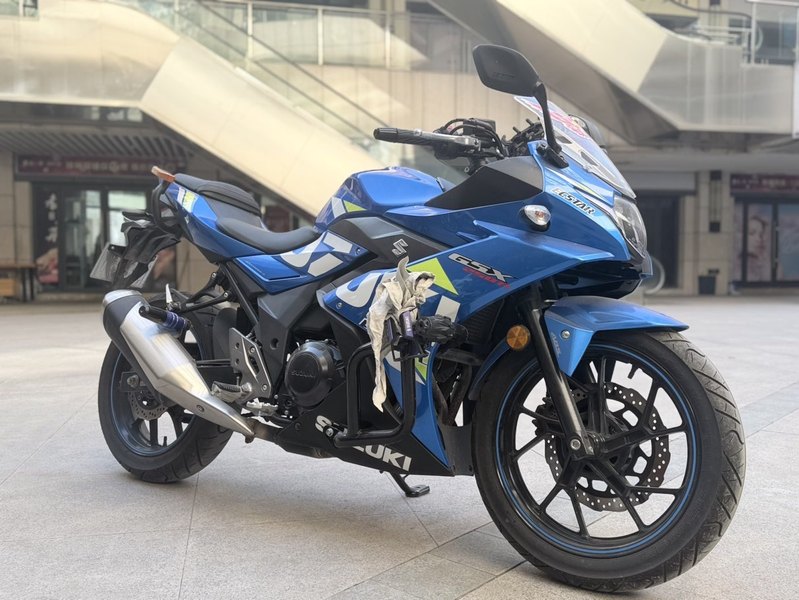 二手豪爵铃木GSX250R