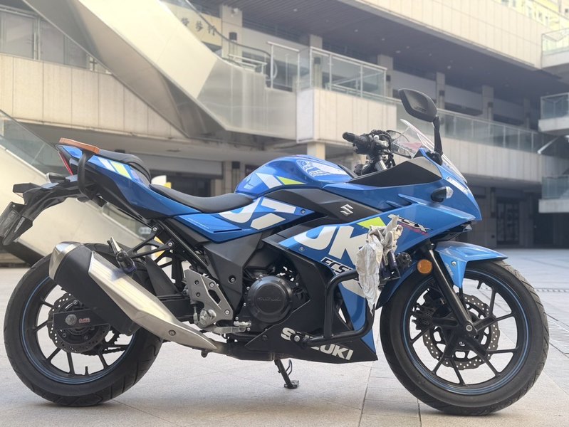 二手豪爵铃木GSX250R