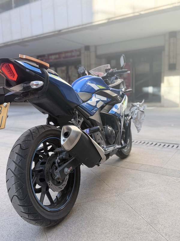 二手豪爵铃木GSX250R