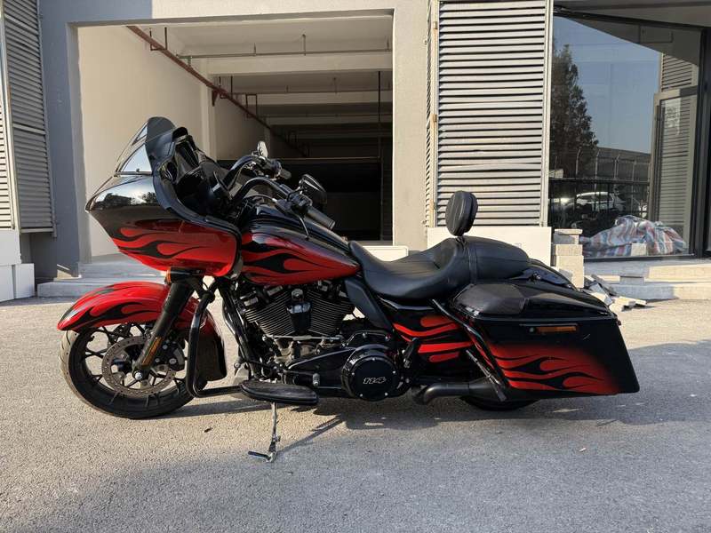 二手哈雷戴维森公路滑翔 Road Glide
